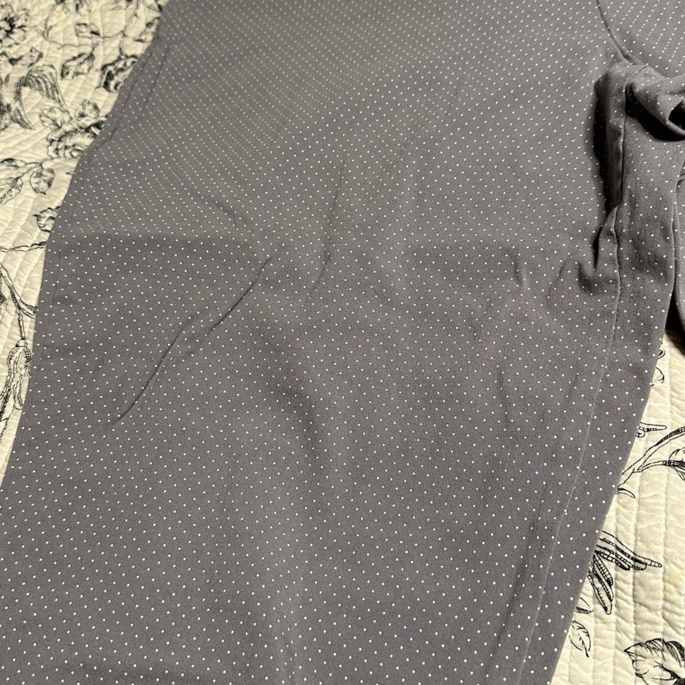 Porophrase plus size capris - Picture 2 of 7